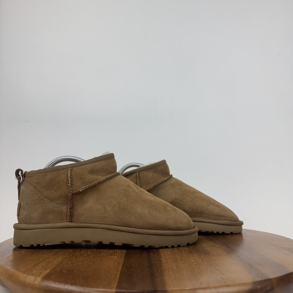 Womens Ugg Classic Ultra Mini Tan Shearling Lined Comfort Boots Size 7 M GUC